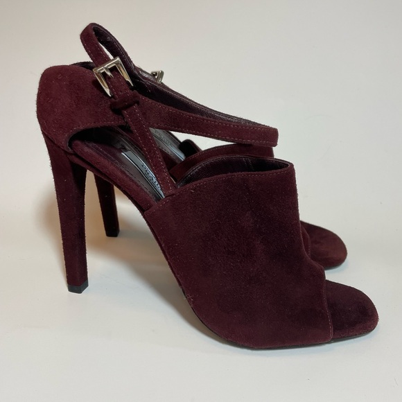 NWOB Prada burgundy suede peep toe leather strap heels size 39.5 - Picture 2 of 10
